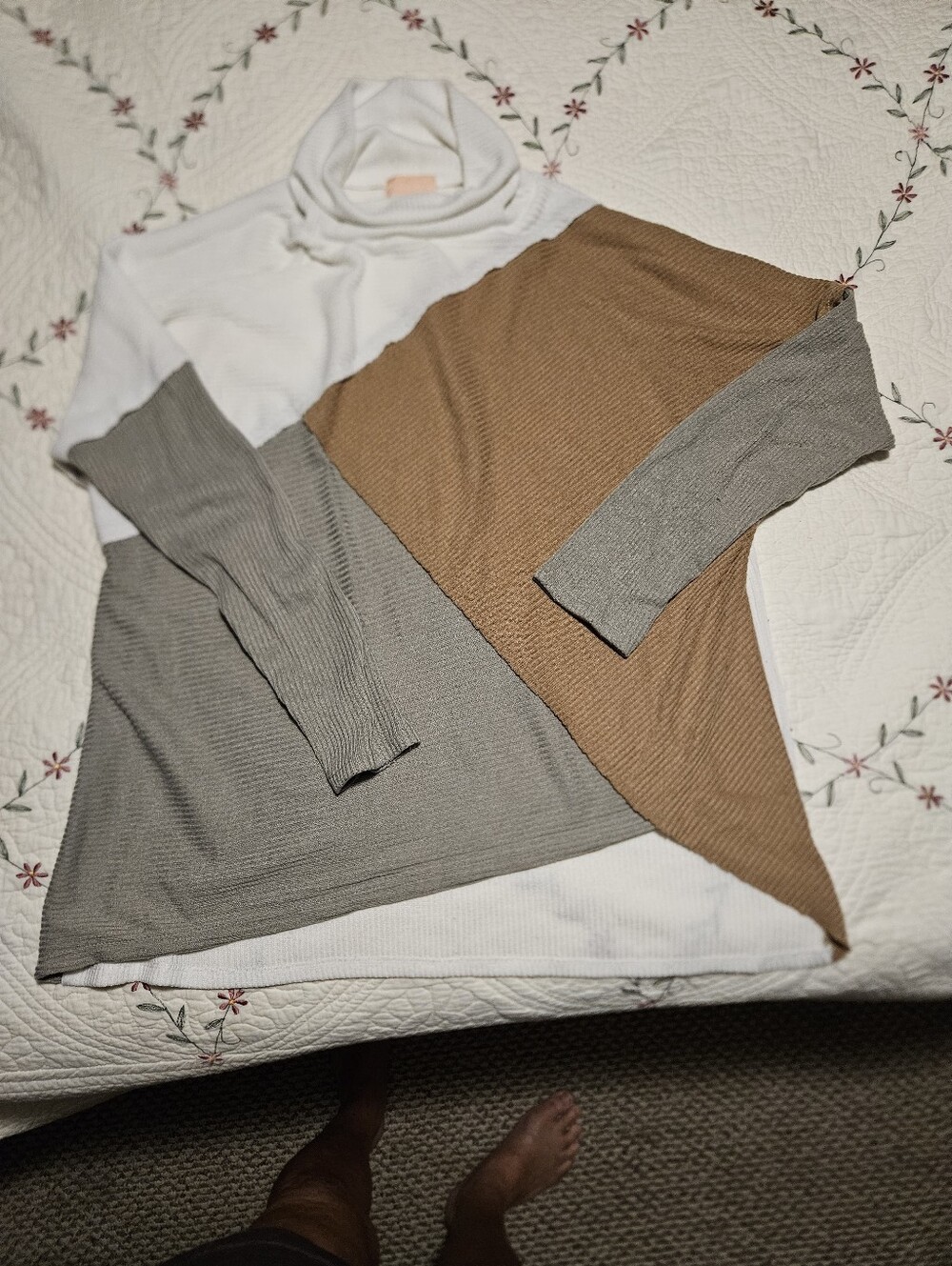 Colorblock Turtleneck Sweater in White, Gray & Camel